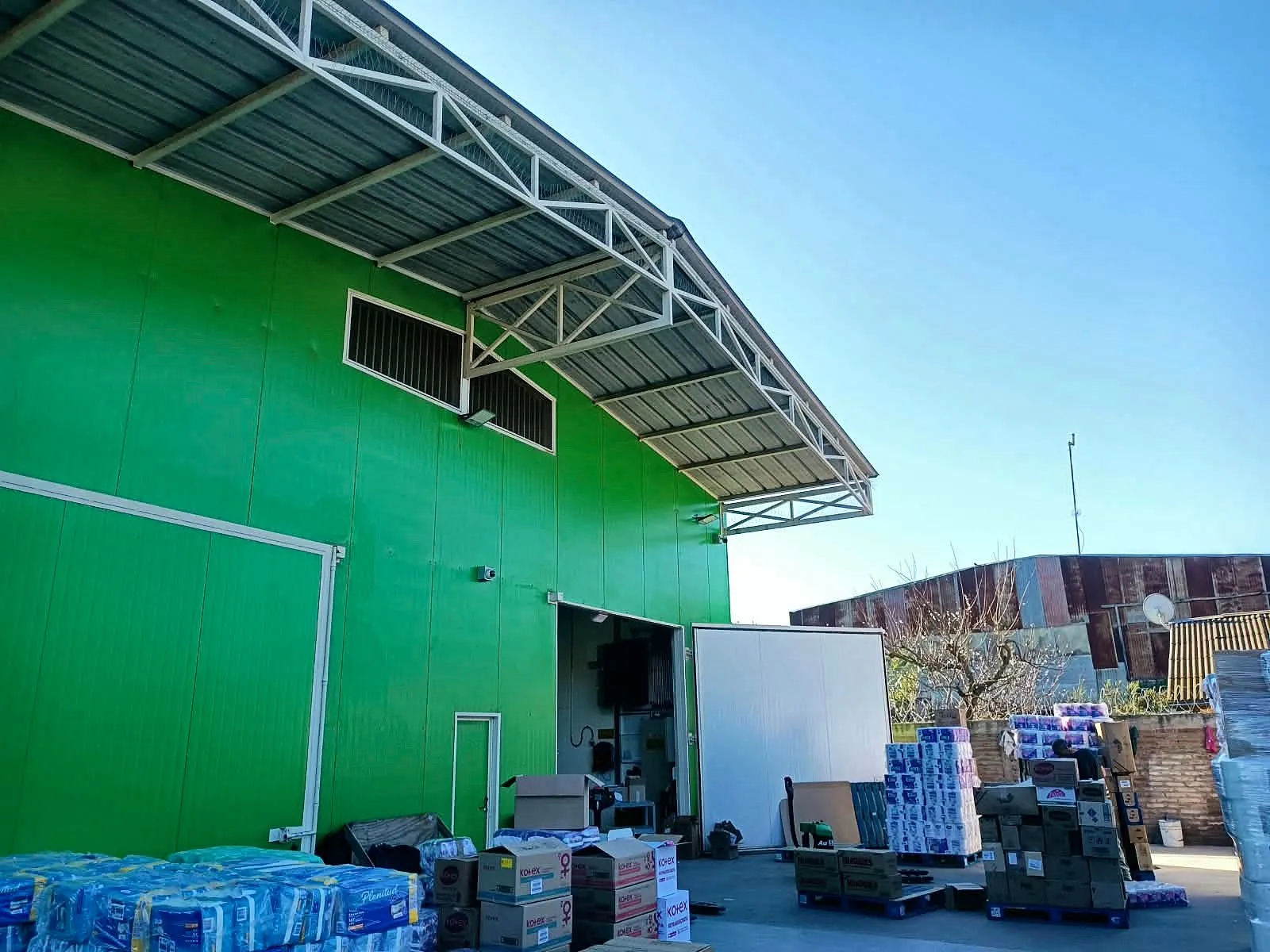 Estructura metálica + revestimiento