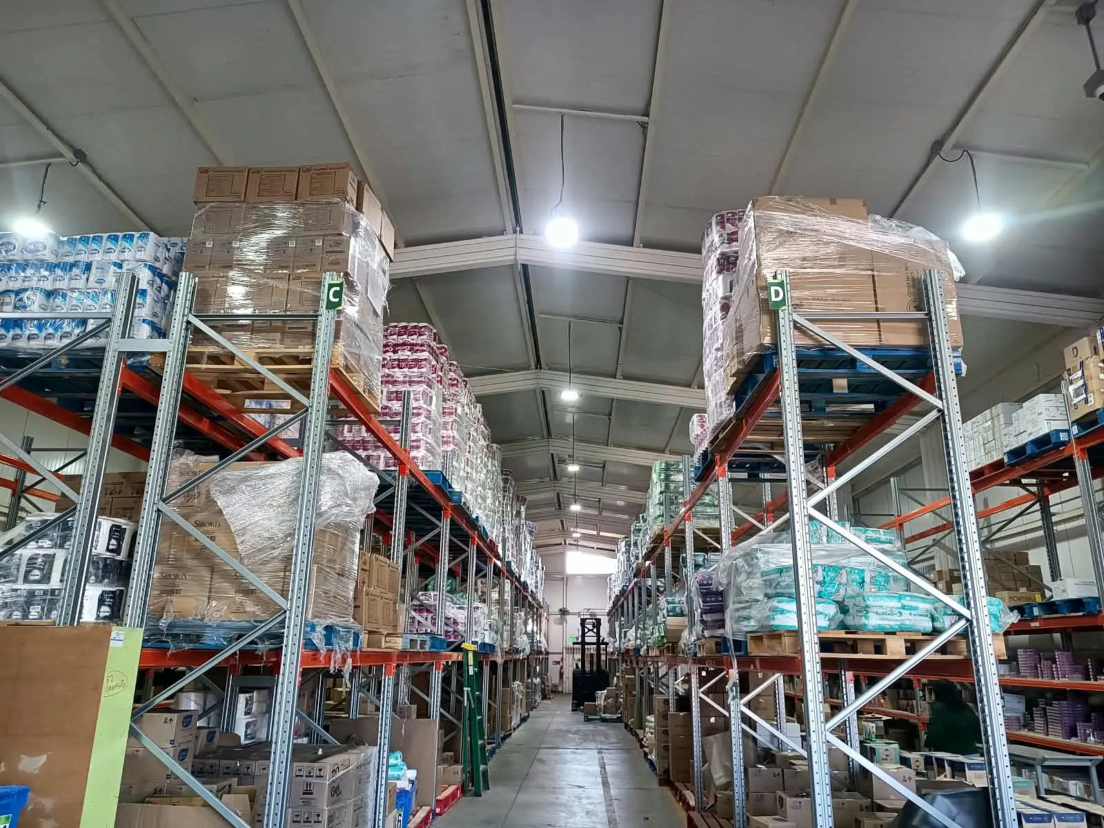 Nave industrial + racks de almacenaje